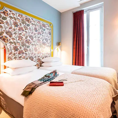 Mercure Paris Notre Dame Saint Germain Des Pres Exterior photo